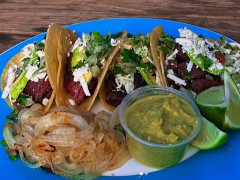 Skirt steak tacos